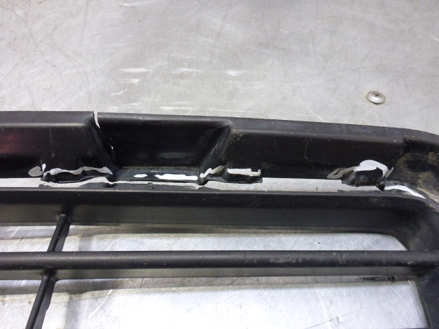 Решетка в бампер левая