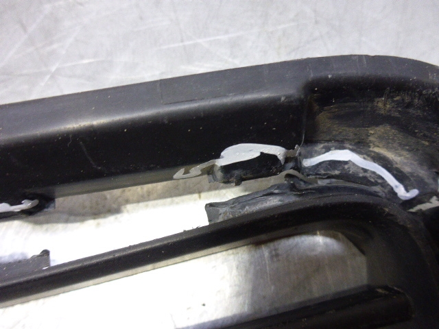 Решетка в бампер левая