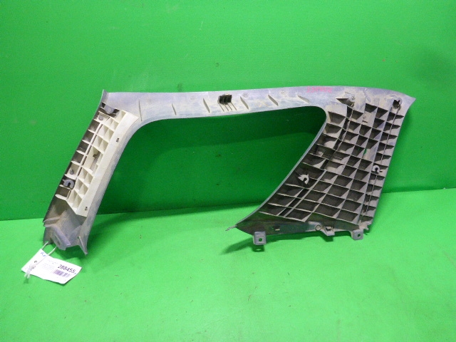 Обшивка багажника