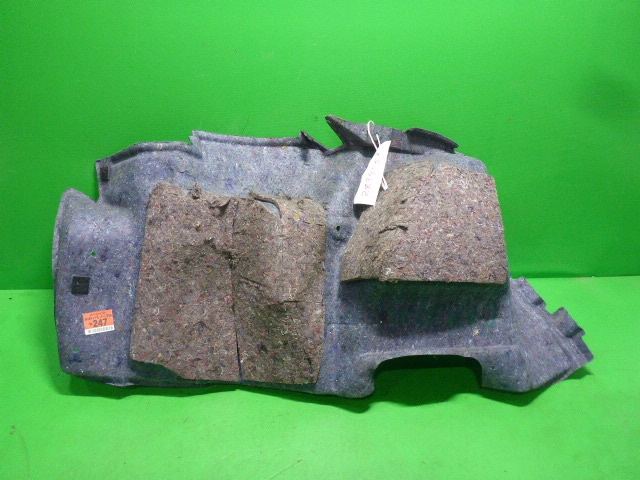 Обшивка багажника