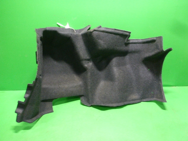 Обшивка багажника