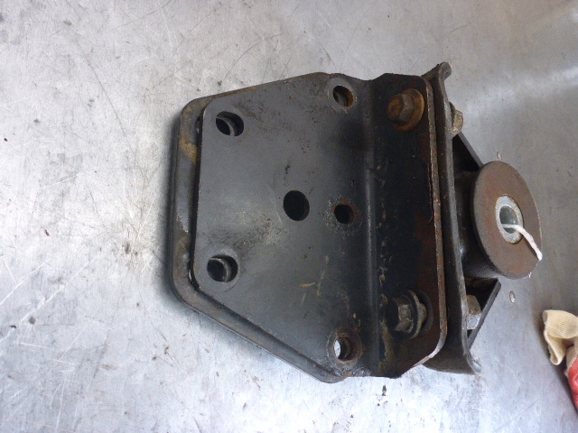 Кронштейн (сопут. товар)