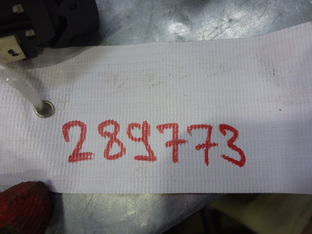 Кнопка стеклоподъемника