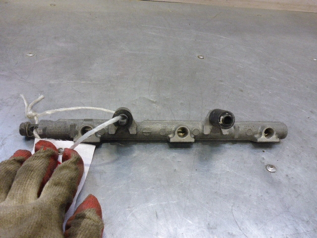 Рейка топливная (рампа)