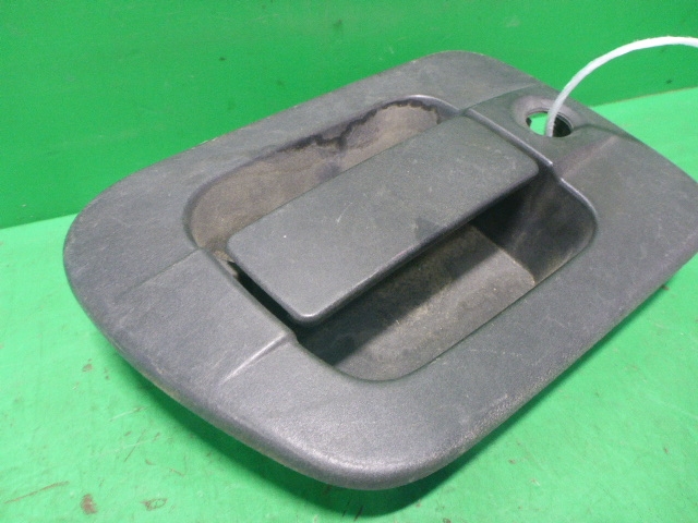 Ручка двери передней наружная