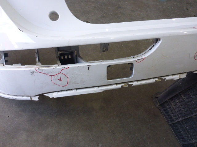 Бампер задний