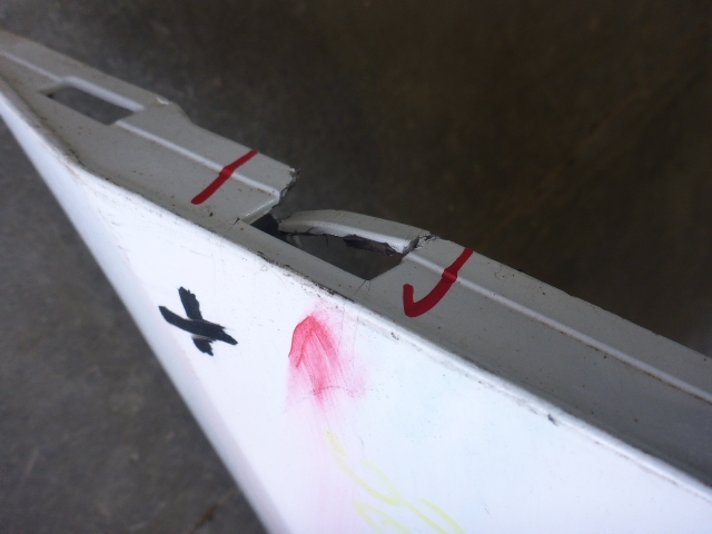 Бампер задний