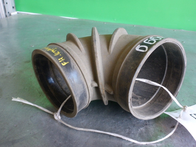 Патрубок воздушного фильтра