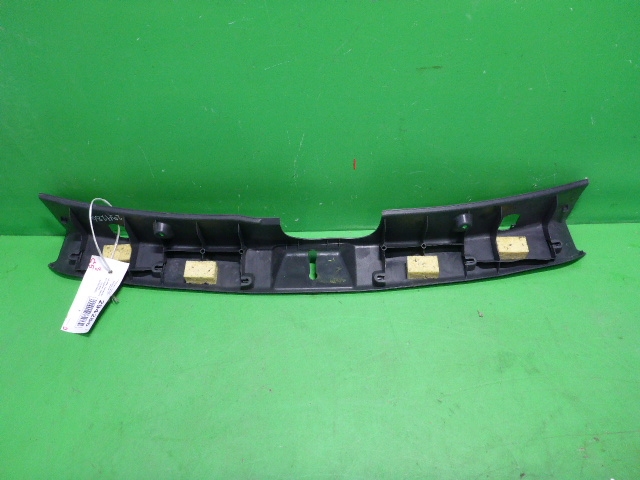 Обшивка багажника