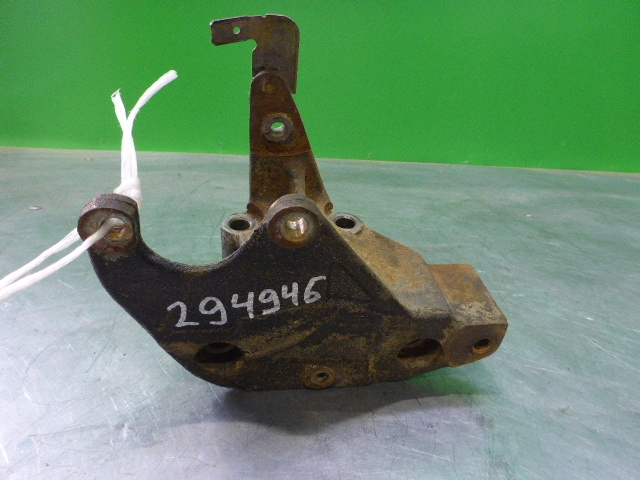 Кронштейн ГУР