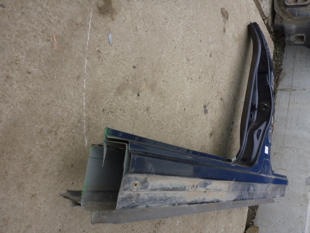 Порог со стойкой левый