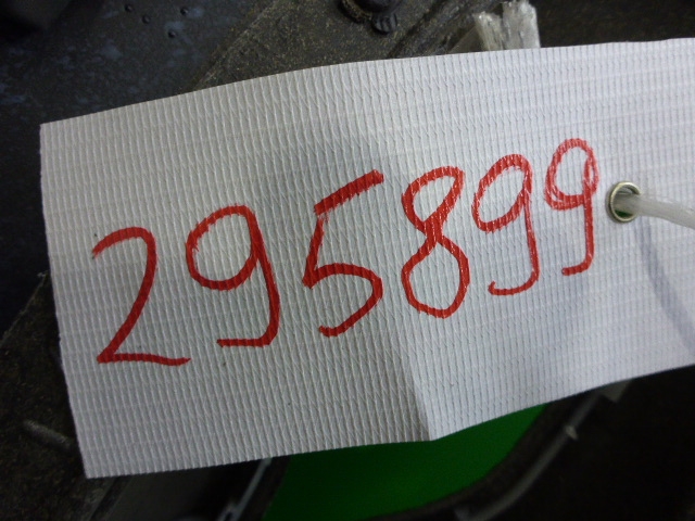 Обшивка двери задней левой