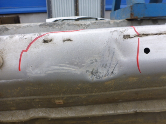 Порог со стойкой левый