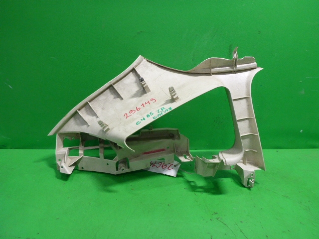 Обшивка багажника