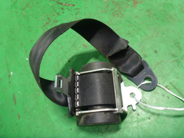 Ремень безопасности