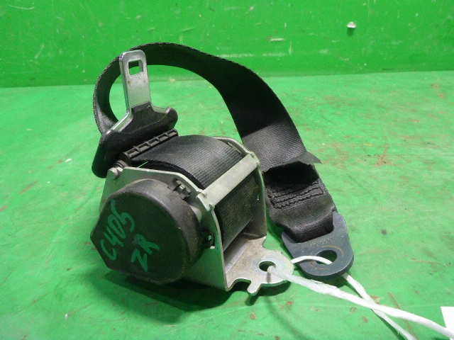 Ремень безопасности