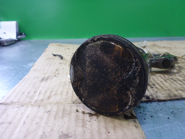 Поршень с шатуном