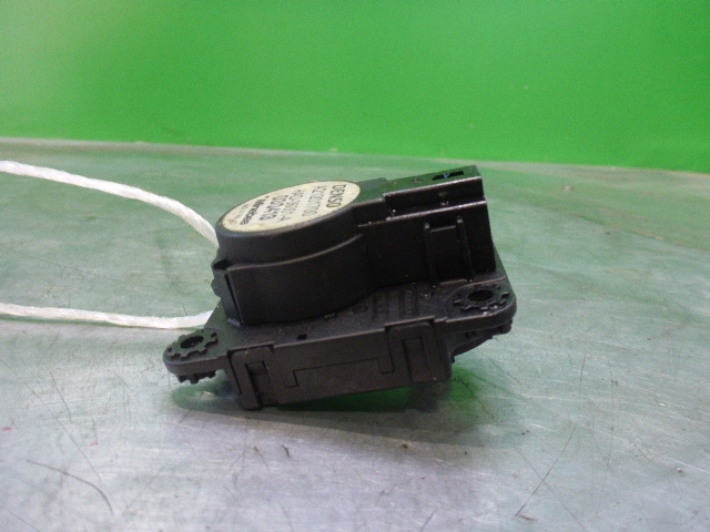 Моторчик заслонки печки