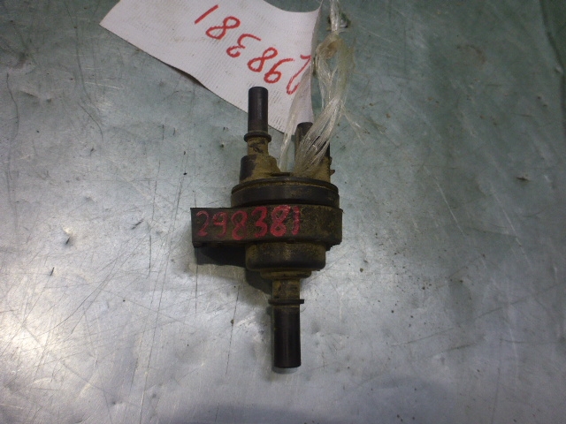 Клапан вентиляции топливного бака