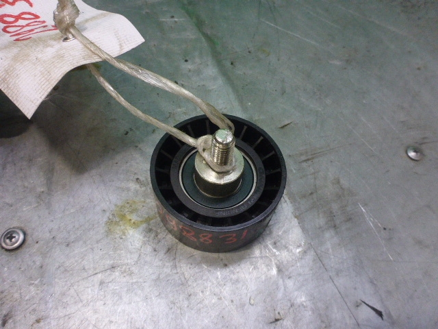 Ролик-натяжитель