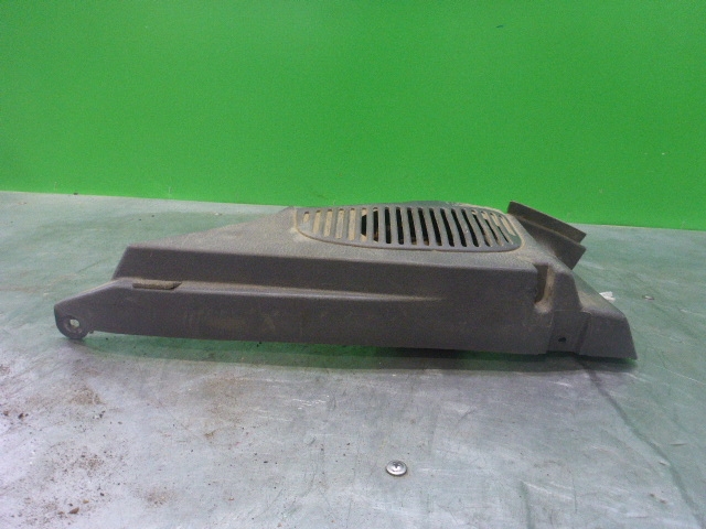 Держатель задней полки