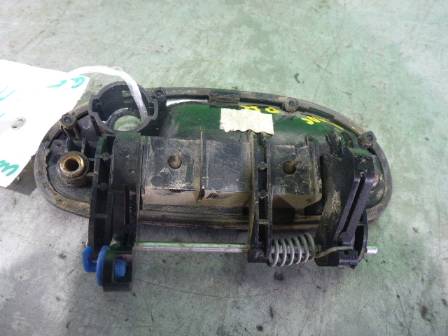 Ручка двери передней наружная правая