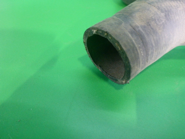 Шланг системы охлаждения