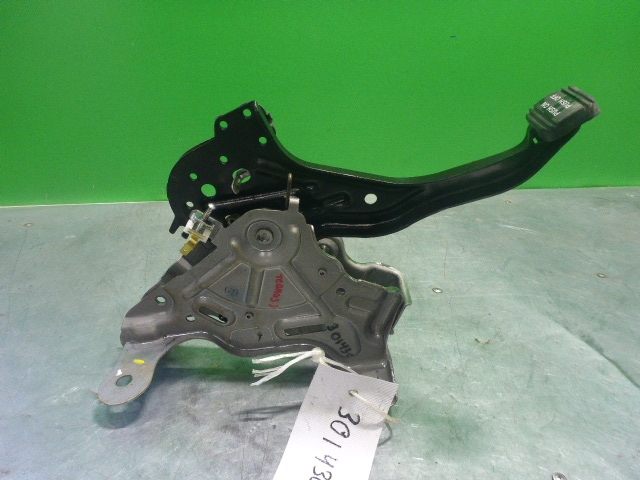 Рычаг стояночного тормоза