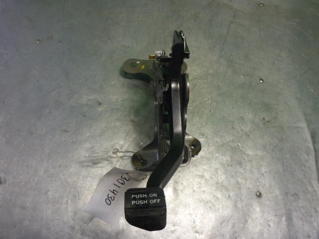 Рычаг стояночного тормоза