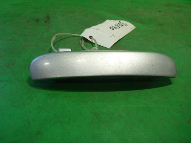 Ручка двери передней наружная правая