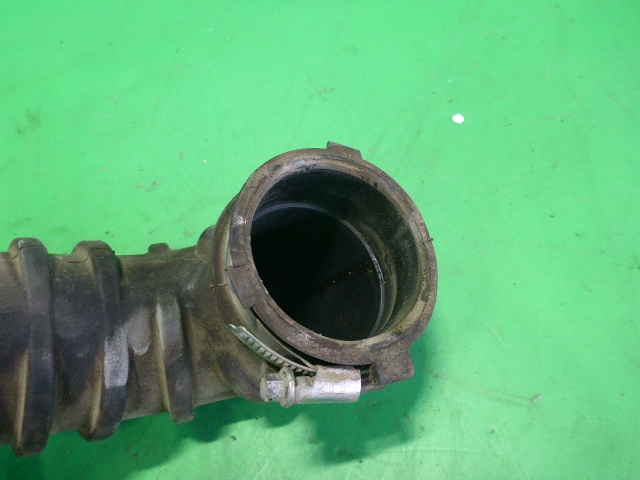 Патрубок воздушного фильтра