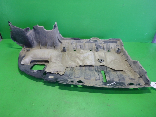 Защита антигравийная правая