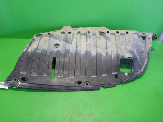 Защита антигравийная правая