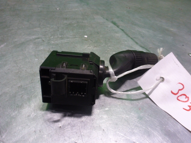 Переключатель поворотов подрулевой