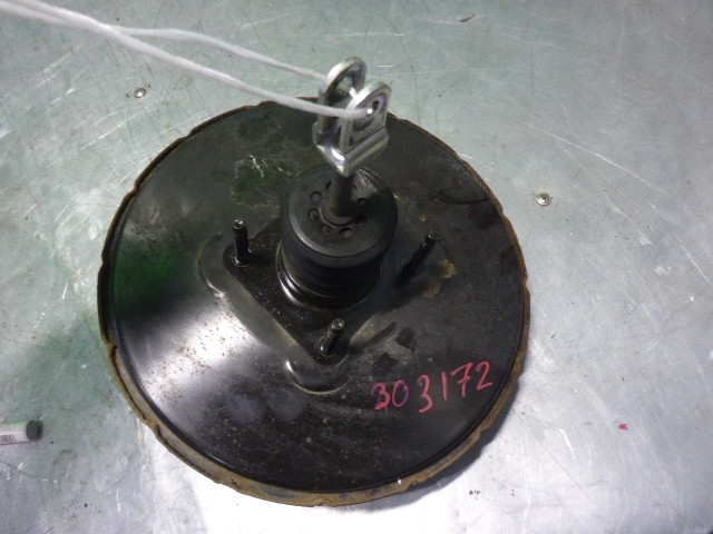 Усилитель тормозов вакуумный