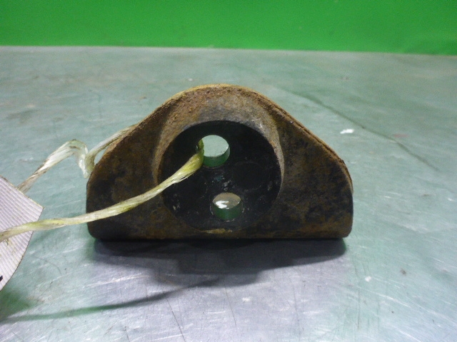 Кронштейн двигателя правый