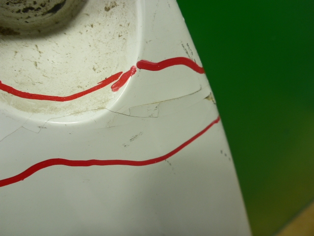 Спойлер (дефлектор) крышки багажника