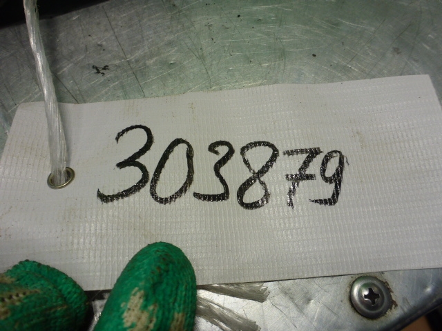 Замок двери передней левой