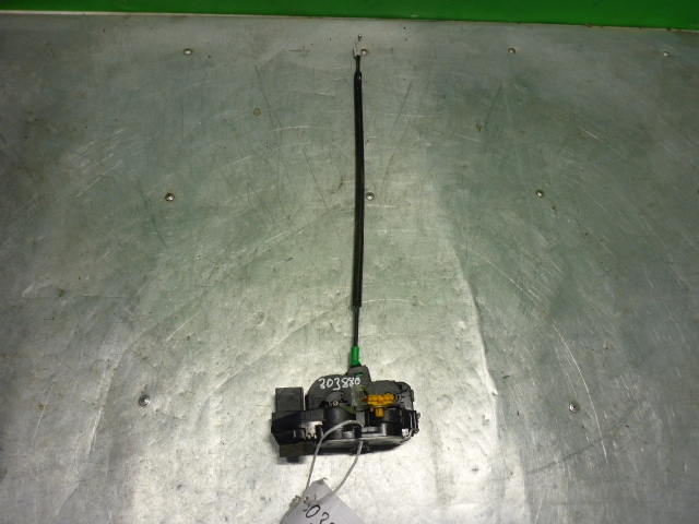 Замок двери задней правой