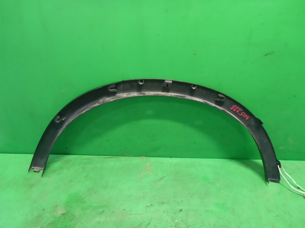 Накладка заднего крыла правого