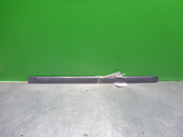 Накладка двери задней левой