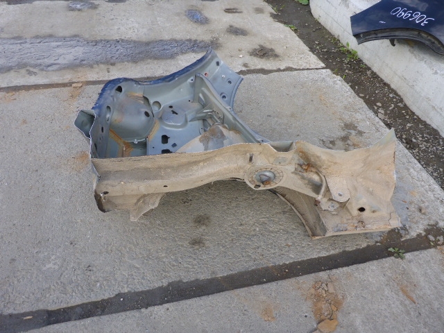 Крыло заднее левое