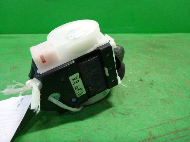 Ремень безопасности