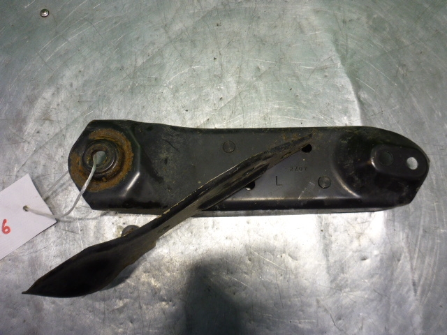 Кронштейн (сопут. товар)