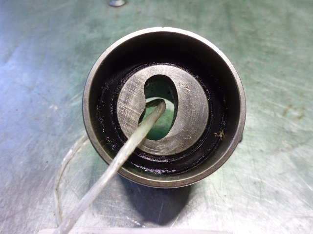 Ролик-натяжитель