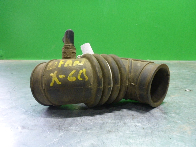 Патрубок воздушного фильтра