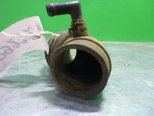 Патрубок воздушного фильтра