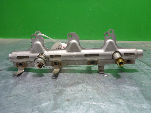 Рейка топливная (рампа)