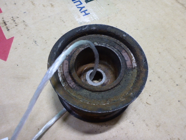 Ролик-натяжитель