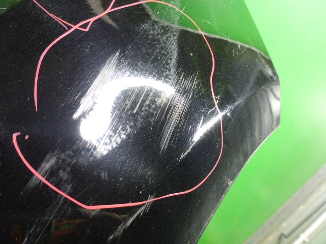 Крыло переднее правое